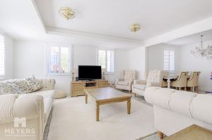 Lounge- click for photo gallery